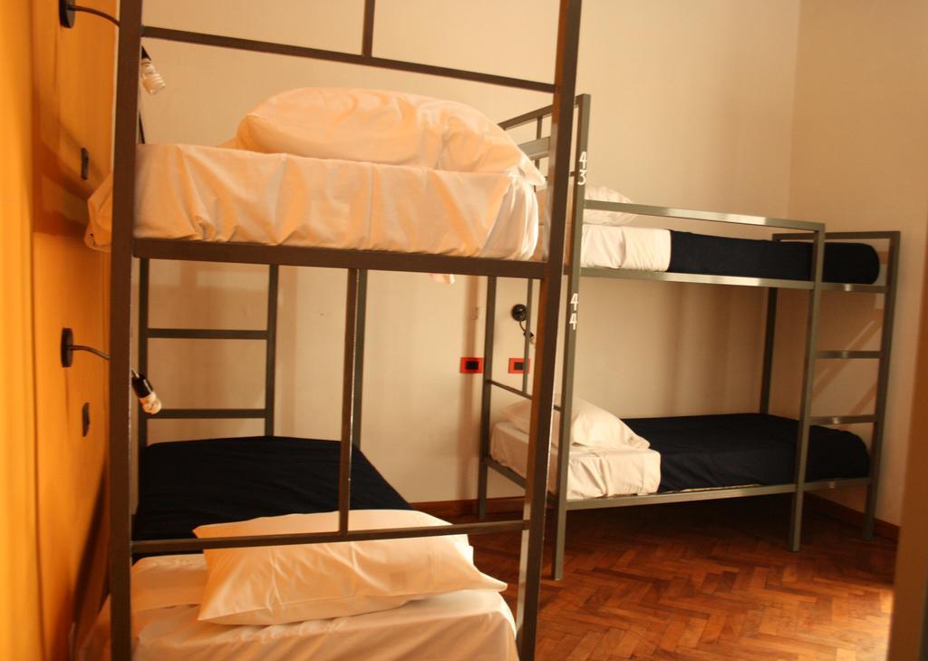 Antonieta Hostel San Rafael  Rum bild